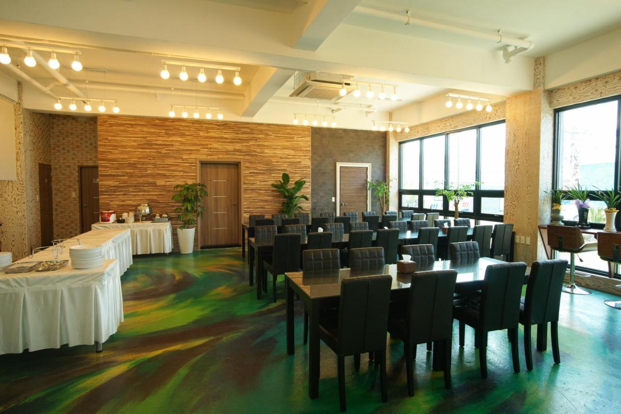 Cadelhas Hotel Jeju Exterior photo