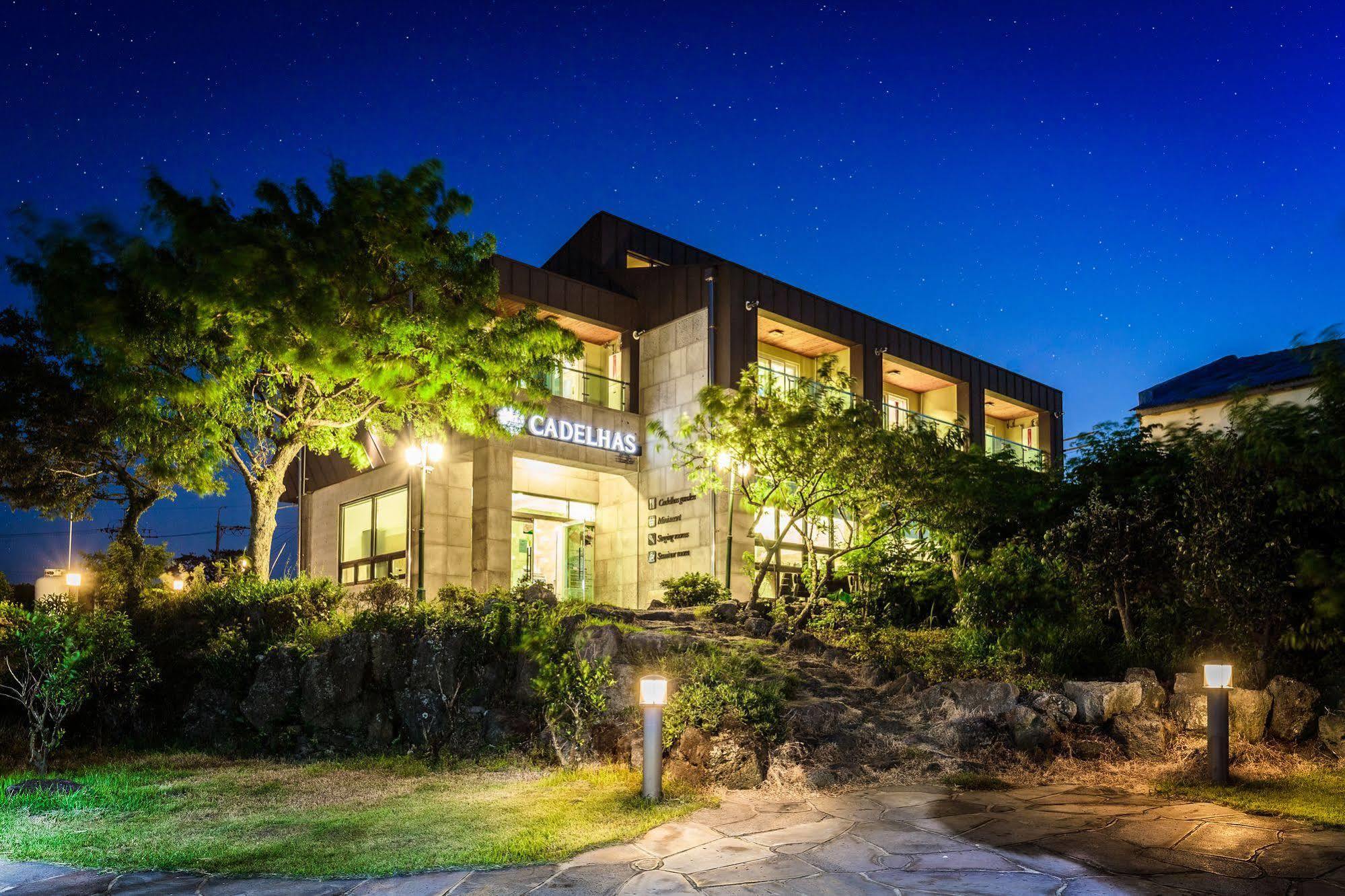 Cadelhas Hotel Jeju Exterior photo